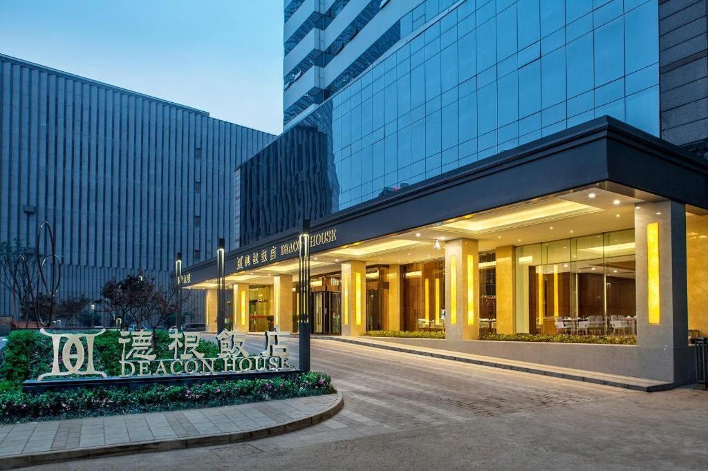 Deacon House Wuxi Hotel Уси Екстериор снимка
